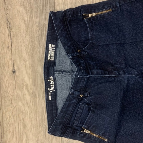 Insider Dark-wash Cropped Jeans - Picture 4 of 4